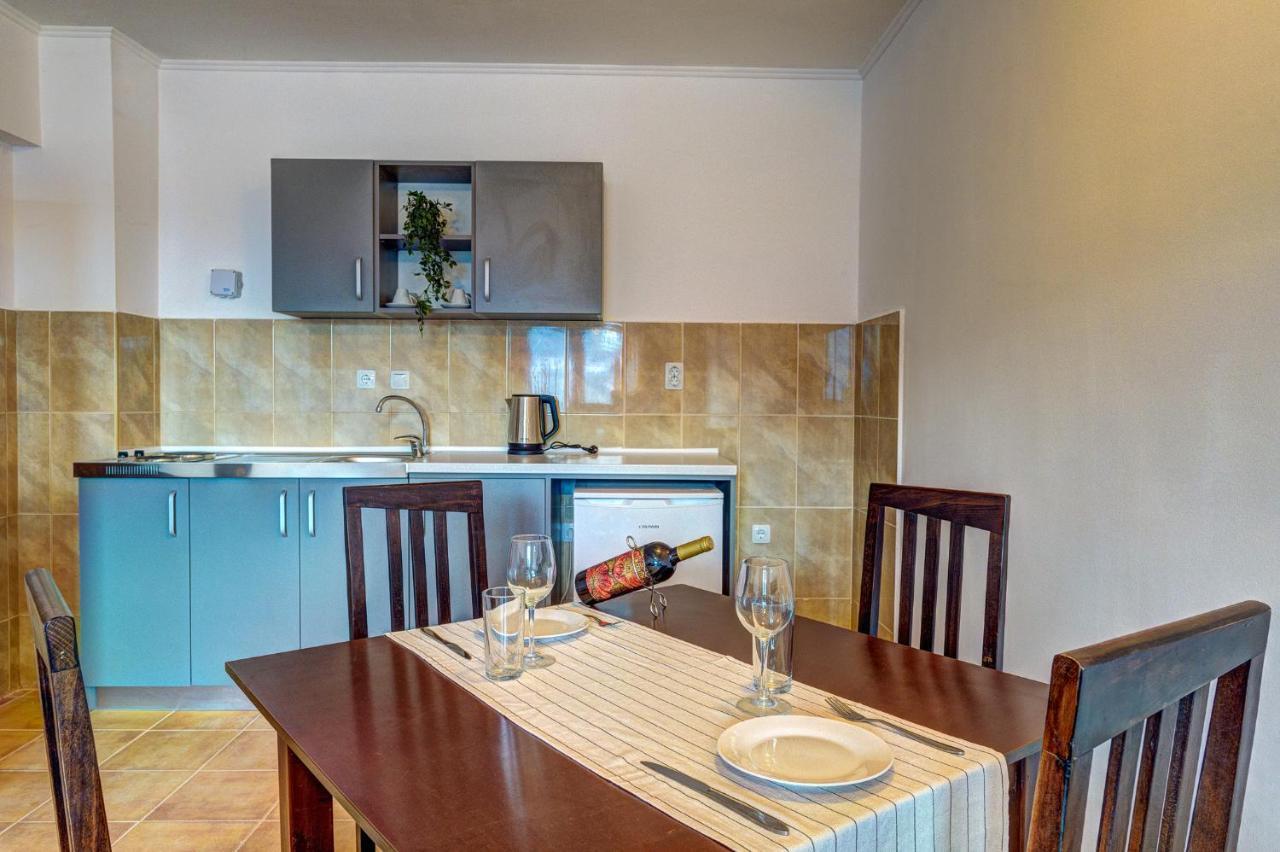 Aparthotel Silver Hills Free Parking Smolyan Eksteriør bilde